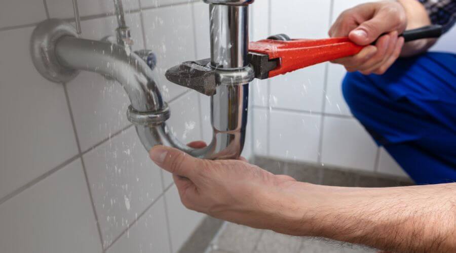 Professional tankless water heater installation services in McGee, MO